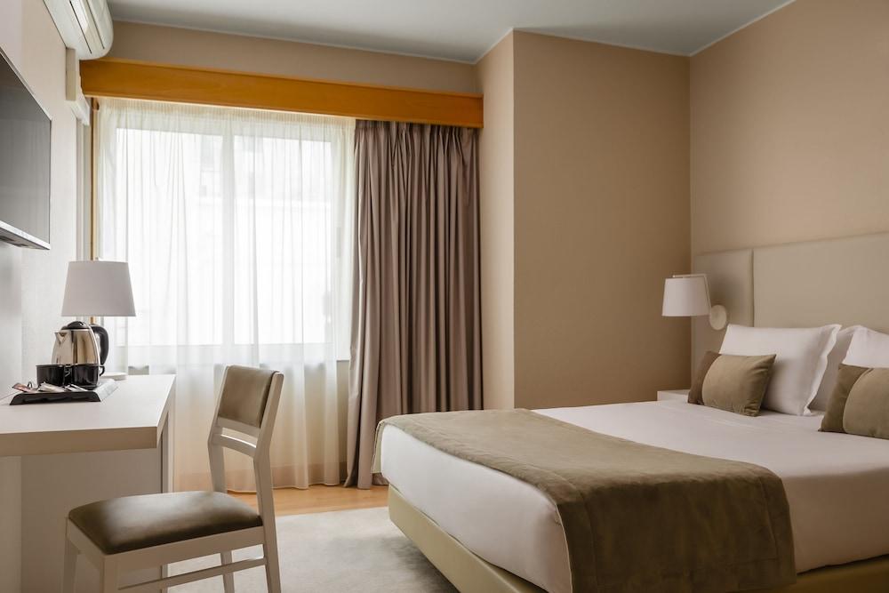 Exe Wellington Hotel ฟิเกราดาฟอซ ภายนอก รูปภาพ